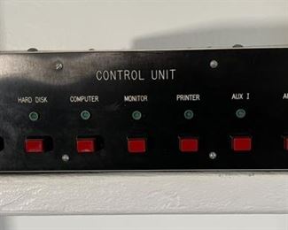 Amp/Speaker Switcher 4x15x12in HxWxD