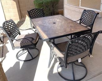 Outdoor Patio Table & 4 Swivel Chairs Cast Aluminum	30 x 39.5 x 59	HxWxD
