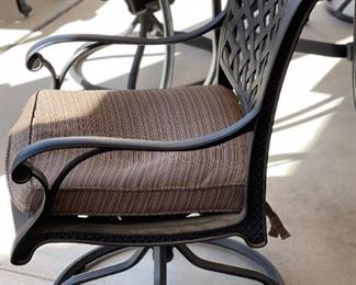 Outdoor Patio Table & 4 Swivel Chairs Cast Aluminum	30 x 39.5 x 59	HxWxD
