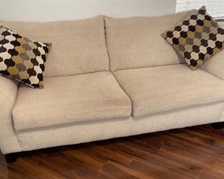Simmons Contemporary Sofa Full Size Couch	36x90x40in	HxWxD
