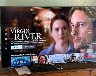 Samsung 65in HD LED TV Smart UN65F8000BF	34x57in	
