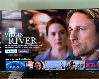 Samsung 65in HD LED TV Smart UN65F8000BF	34x57in	
