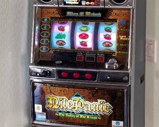 Nile Panic Slot Machine Japanese Style	32x19x12in	HxWxD
