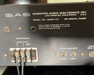 SAE Mark VIII FM Digital Tuner Vintage Mk 8	6x19x12.25in	HxWxD
