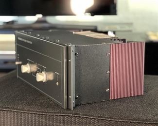 Crown Vintage PL-4 Vintage Stereo Power Amplifier Amp Power Line Four 4	7x19x12in	HxWxD
