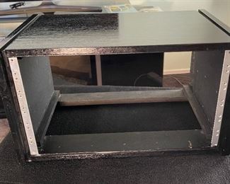 Crown Audio Factory Wood Equipment Cabinet Rack Mount Case	12.25x21.25x12.75in	HxWxD
