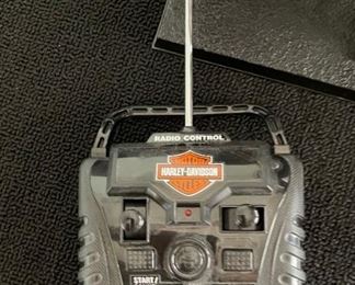 Harley Davidson Remote Control Bike Fat Boy 6v	9x16x6in	HxWxD
