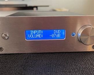 Custom Audio Source Signal Switch Digital preamp	2.5x7x12in	HxWxD

