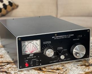 MFJ Differential-T Antenna Tuner MFJ-986 MFJ986 Ham Radio	5x11x17in	HxWxD
