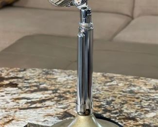 Astatic Silver Eagle Desk Mic Microphone 10-DA T-UG9	13in H x 6in Diameter	
