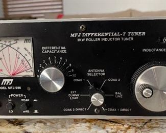 MFJ Differential-T Antenna Tuner MFJ-986 MFJ986 Ham Radio	5x11x17in	HxWxD
