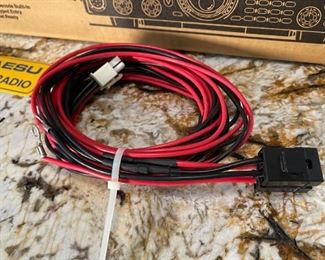 YAESU FT-847 Satellite Transceiver Ham Radio in Box	Unit: 3.5x10.75x13in <BR>Box: 8x15x18in	HxWxD
