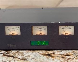 Magnum Dynalab FT-101 FM Tuner Hi Fi	4x19x12in	HxWxD
