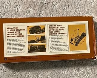 Tyco HO 241 Locomotive Switcher Santa Fe	Box: 7.5in Long	
