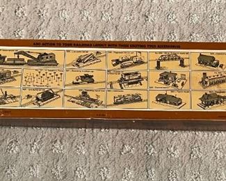 Tyco HO C&O Chessie System Locomotive & Tender in Box	Box: 15in Long	
