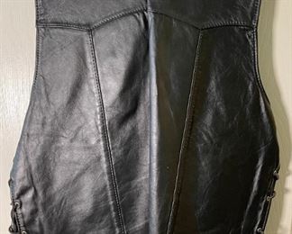 Black Leather Rider Vest	XL	
