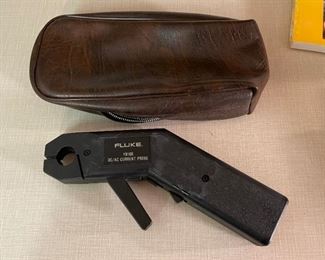 Fluke Y8100 DC/AC Current Probe		
