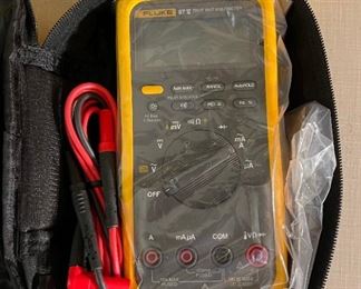 Fluke 80 Series V Multimeter 87V/E2 Combo Kit		
