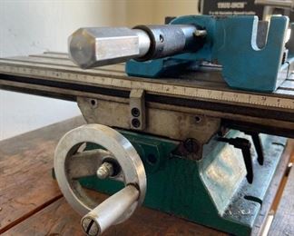 Machinist Vise Cross Travel Slide Machining Table	9x22x35in	HxWxD
