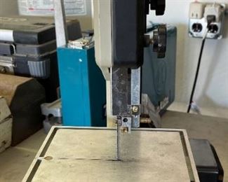 MicroLux Micro-Mark Mini Bandsaw	20x12x15in	HxWxD
