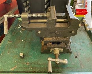 Cross Slide Machinists Vise		

