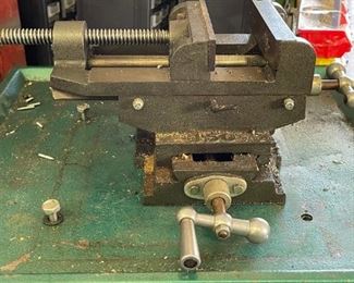 Cross Slide Machinists Vise		
