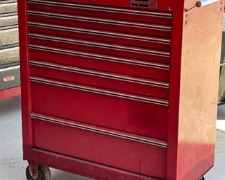 Waterloo Magnum 8-drawer Tool Box	42x36x19in	HxWxD
