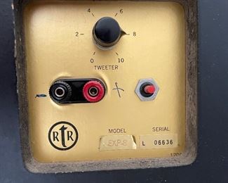 RTR EXP-8 Vintage Speakers	19x11x9in	HxWxD
