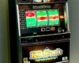 Nile Panic Slot Machine Japanese Style	32x19x12in	HxWxD
