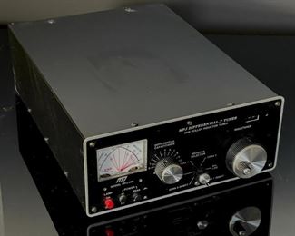 MFJ Differential-T Antenna Tuner MFJ-986 MFJ986 Ham Radio	5x11x17in	HxWxD
