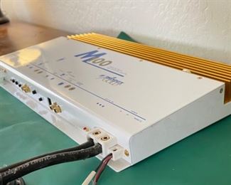 Phoenix Gold M100 Vintage Car Amp Amplifier	2x18x11in	HxWxD
