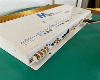 Phoenix Gold M44 Vintage Car Amp Amplifier	2x18x11in	HxWxD
