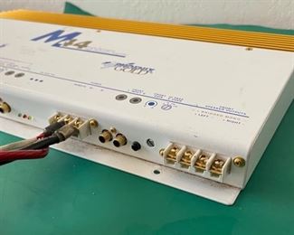 Phoenix Gold M44 Vintage Car Amp Amplifier	2x18x11in	HxWxD
