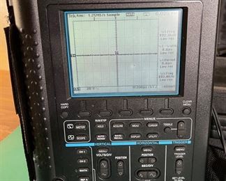 Tektronix THS720A 100 MHz Scope DMM	Case: 4x14x10in	HxWxD
