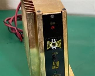 Harrison Audio Engine 800 Watt Amp GOLD	5x3.5x9in	HxWxD
