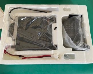 Yaesu FT-8100 Dual Band VHF/ UHF Transceiver FT-8100R	Box: 3x14.5x10in	HxWxD
