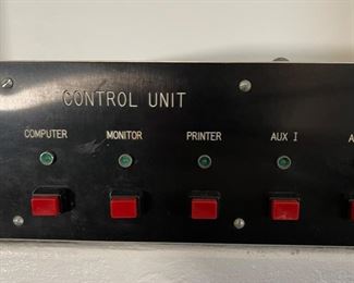 Amp/Speaker Switcher	4x15x12in	HxWxD