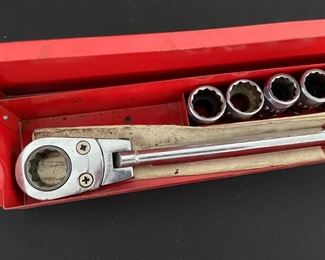 MAC TOOLS VRF PASS THRU DOUBLE FLEX RATCHET ALIGNMENT-RACK TOOL w VRS SOCKETS WITH BOX