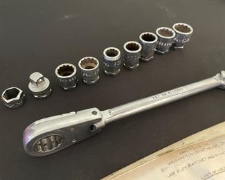 MAC TOOLS VRF PASS THRU DOUBLE FLEX RATCHET ALIGNMENT-RACK TOOL w VRS SOCKETS WITH BOX