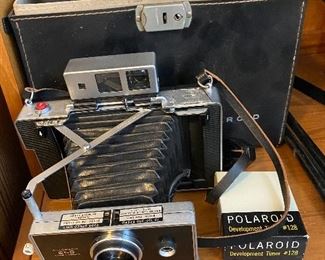 Vintage Polaroid Land Camera 250 With Case, Flash Blub. Accessories 