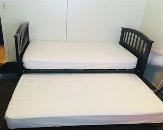 Option 2 trundle pulled out at floor level