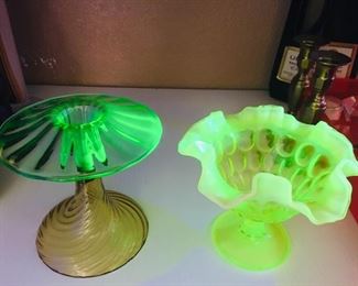 Uranium Glass w/Black Light