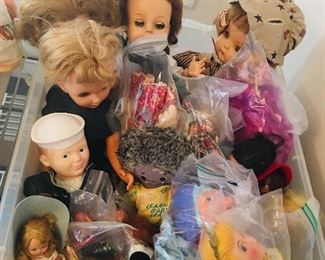 Miscellaneous vintage dolls
