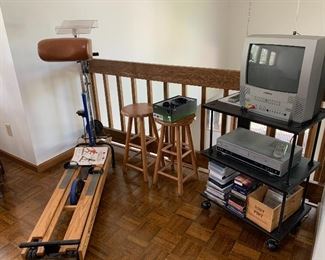 Nordic Trac, Stools, TV with DVD