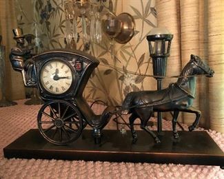VINTAGE UNITED SESSIONS CLOCK #701 HORSE CARRIAGE HANSOM CAB