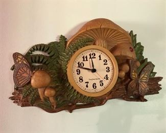Mushroom resin clock!