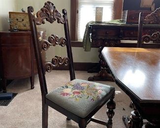 Antique BERKEY & GAY Furniture Dining Room Table and Chair Set