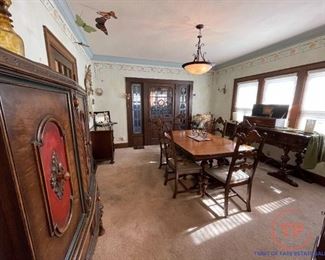 Antique BERKEY & GAY Furniture Dining Room Furniture