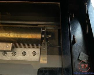 1890's 30" SUBLIME HARMONIE PICCOLO Music Box - 10 Airs - 3 Combs - 108 Teeth