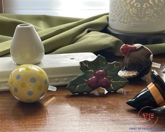 NORA FLEMING Bud Vase and Mini(s)